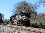 NS 1046 leads train 350 northbound at Fetner